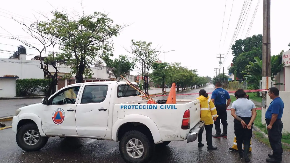 Inundaciones Lázaro Cárdenas 1